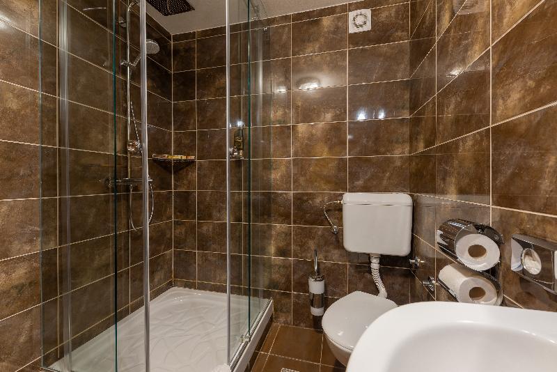 Aparthotel Plat - Oda