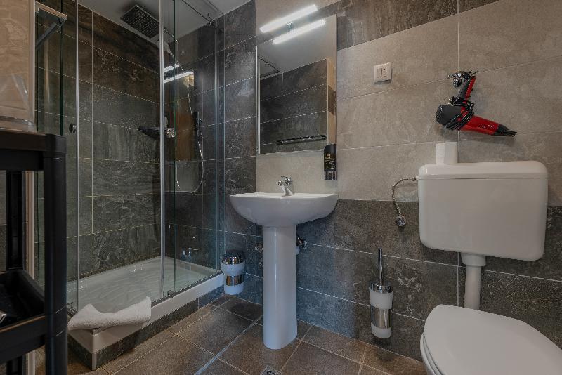 Aparthotel Plat - Oda