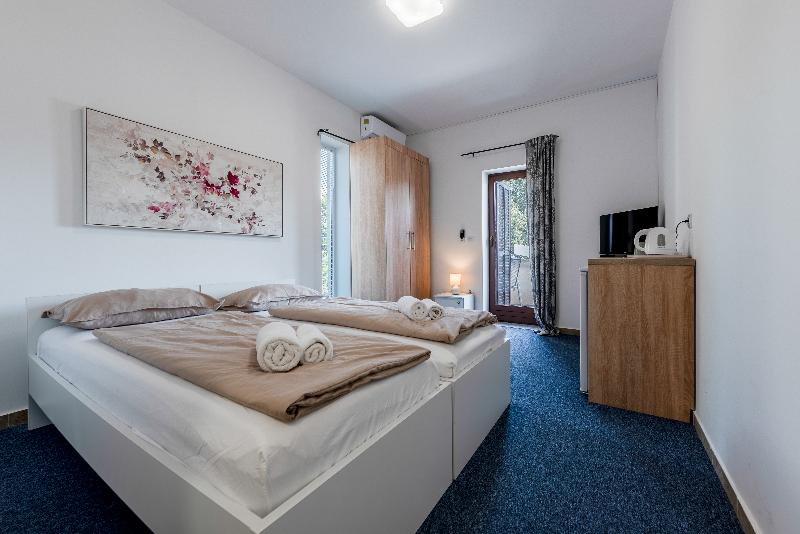 Aparthotel Plat - Oda