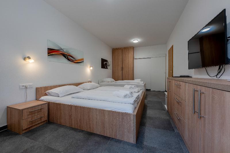 Aparthotel Plat - Oda