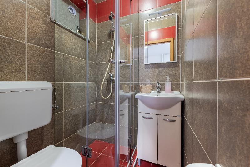 Aparthotel Plat - Oda