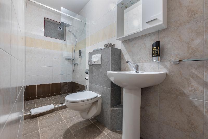 Aparthotel Plat - Oda