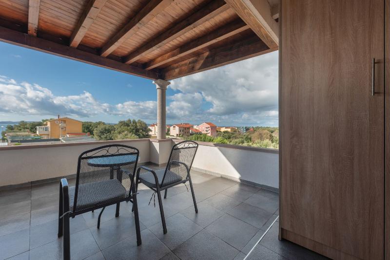 Aparthotel Plat - Oda