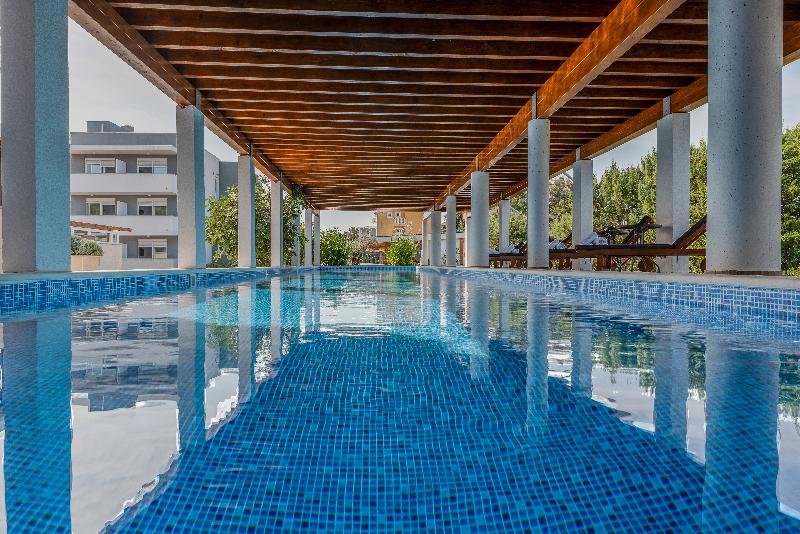 Aparthotel Plat - Havuz
