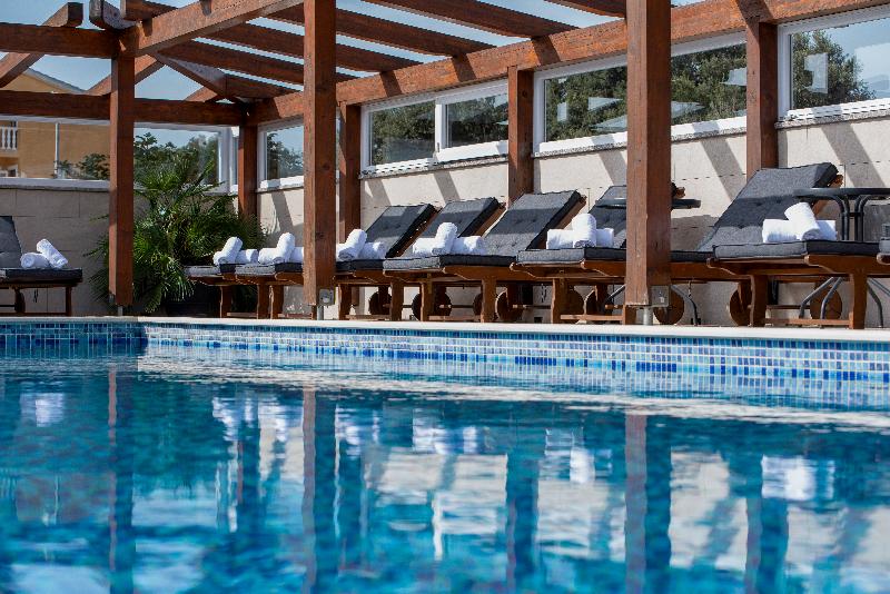 Aparthotel Plat - Havuz