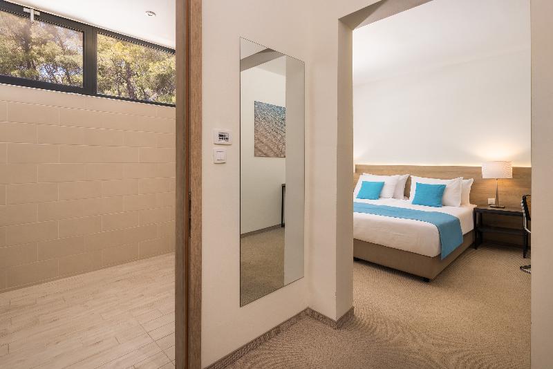 Aminess Senses Hvar Resort - Oda