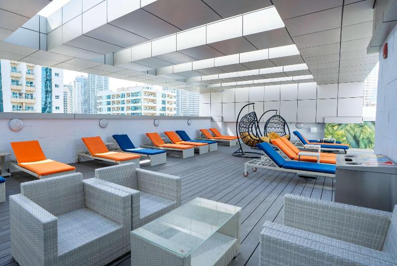 The First Collection Dubai Marina - Havuz