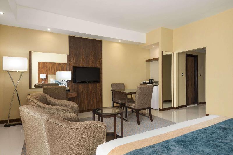 Howard Johnson Hotel Abu Dhabi - Oda
