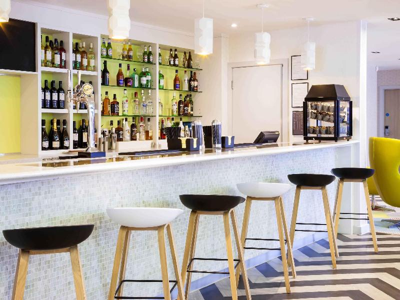 ibis Styles London Heathrow Airport - Bar