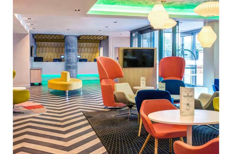 ibis Styles London Heathrow Airport - Lobi