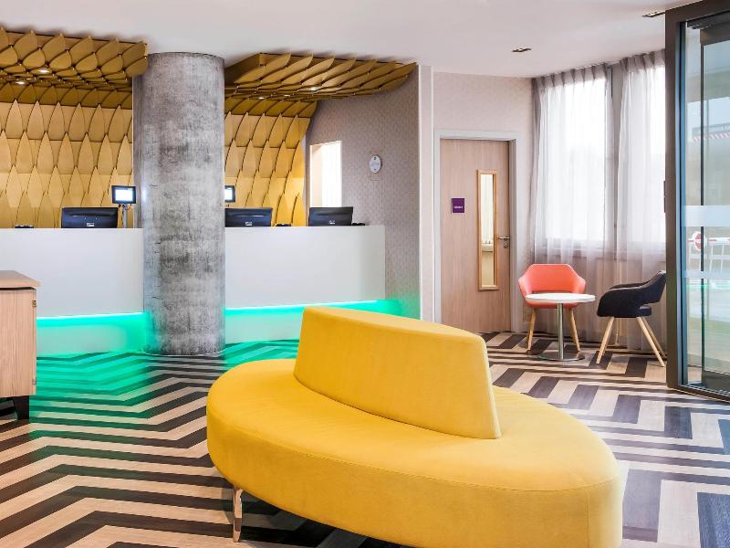 ibis Styles London Heathrow Airport - Lobi