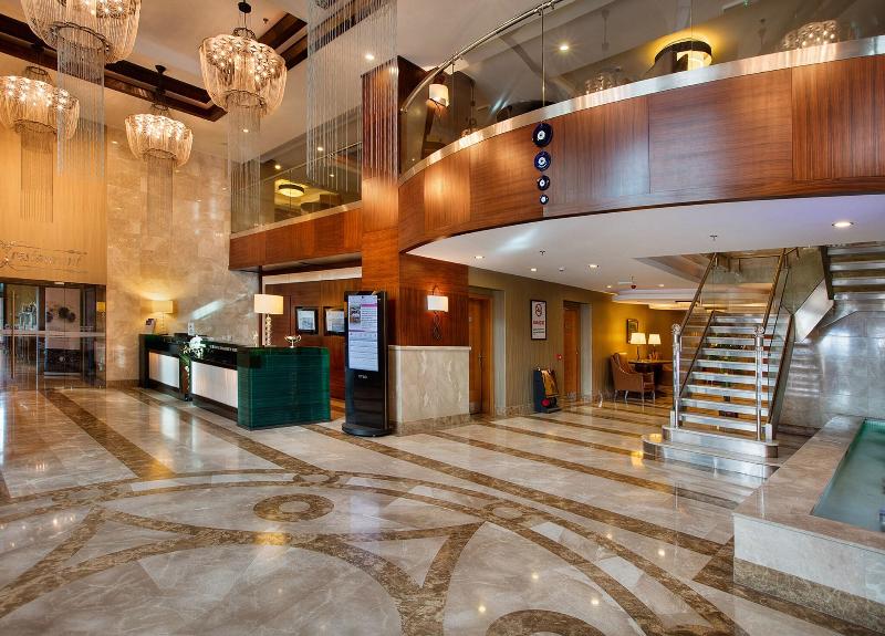 Doubletree By Hilton Van - Lobi
