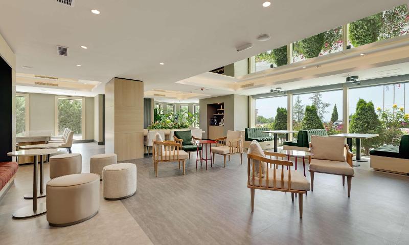 Doubletree By Hilton Van - Lobi