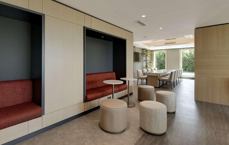 Doubletree By Hilton Van - Lobi