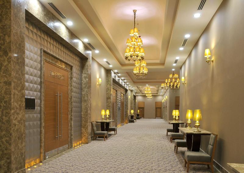 Doubletree By Hilton Van - Lobi