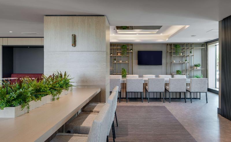Doubletree By Hilton Van - Lobi