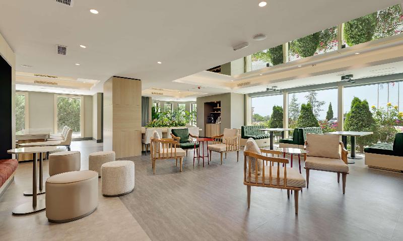 Doubletree By Hilton Van - Lobi