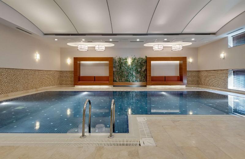 Doubletree By Hilton Van - Havuz