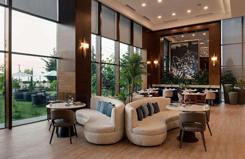 Doubletree By Hilton Van - Restoran