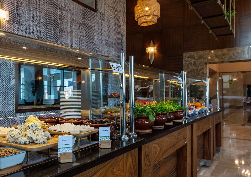 Doubletree By Hilton Van - Restoran