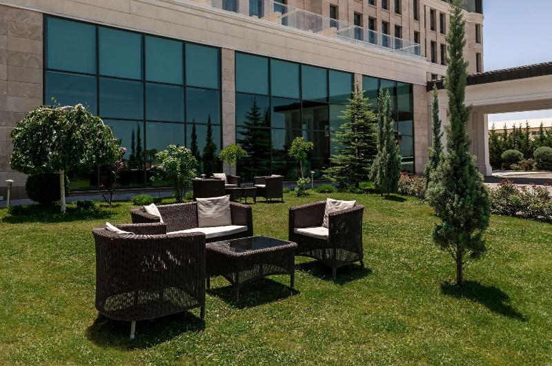 Doubletree By Hilton Van - Teras