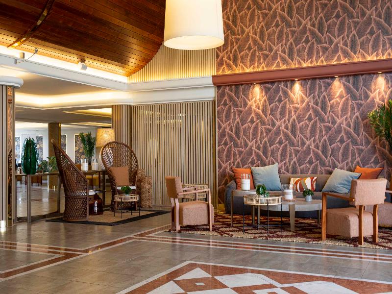 Grand Hôtel Les Flamants Roses - Lobi
