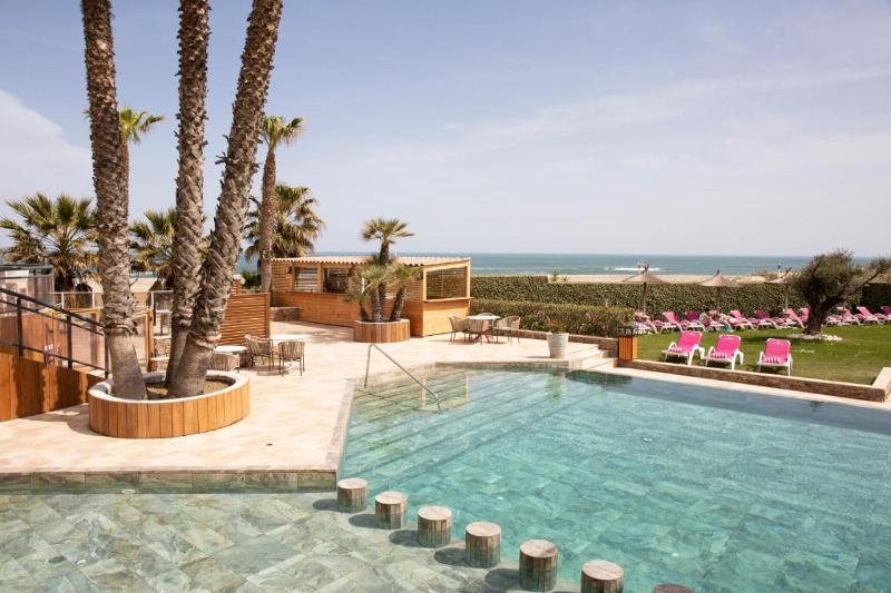 Grand Hôtel Les Flamants Roses - Havuz