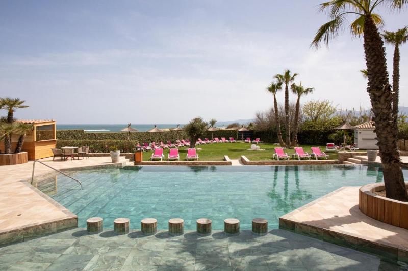 Grand Hôtel Les Flamants Roses - Havuz