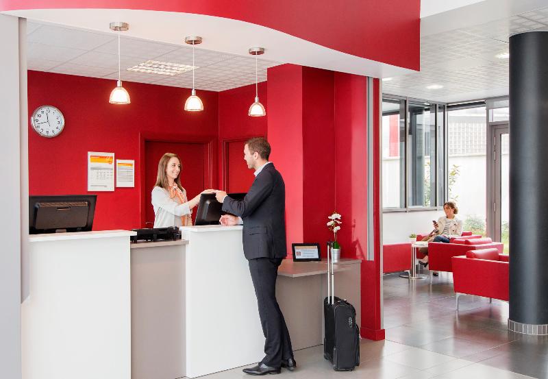 Adagio Access Paris Clichy - Lobi