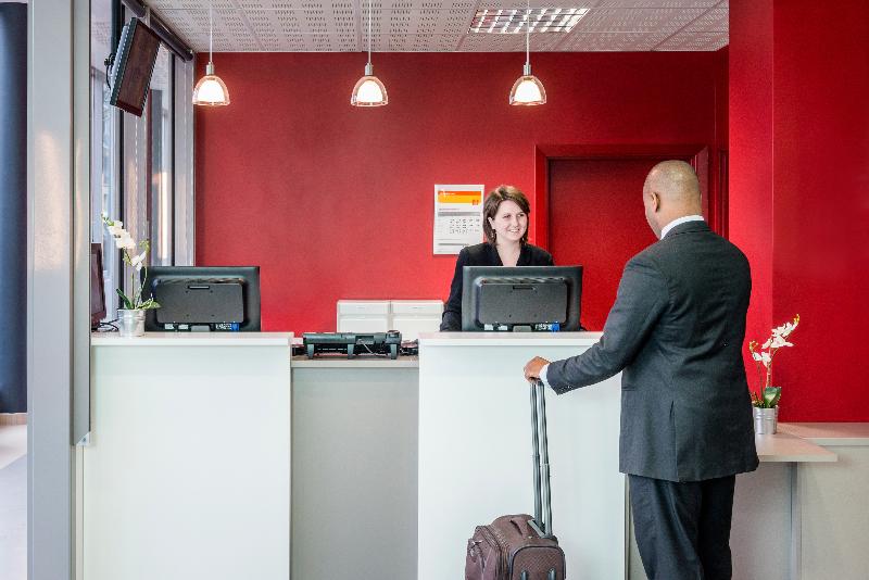 Adagio Access Paris Clichy - Lobi