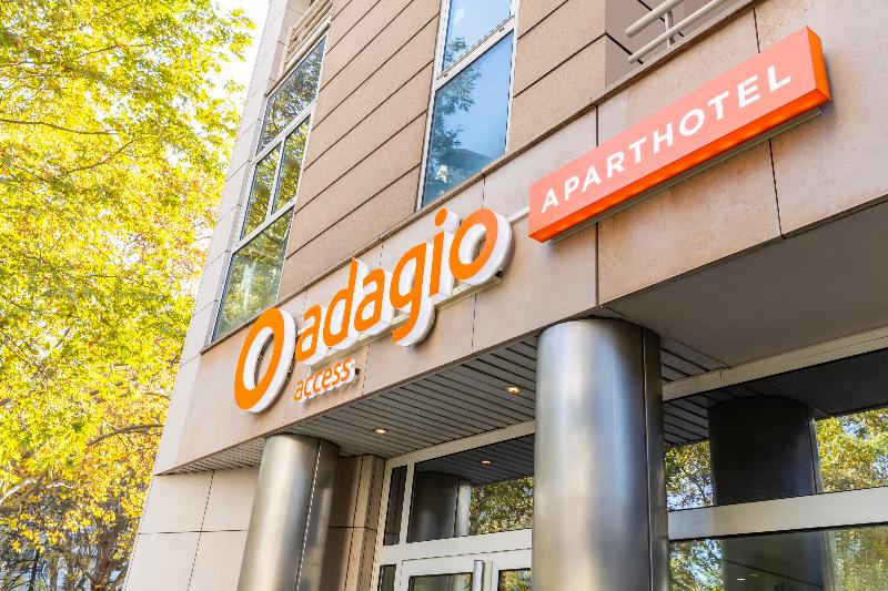 Aparthotel Adagio access La Défense Place Charras - Genel