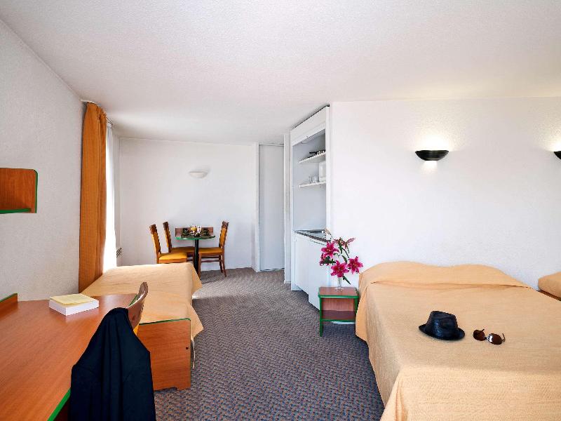 Aparthotel Adagio access La Défense Place Charras - Oda