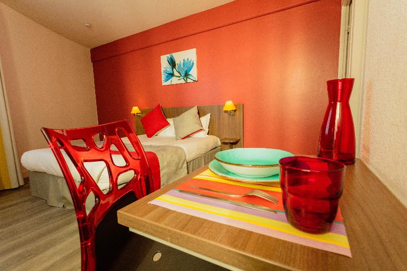 Appart-Hotel Mer & Golf City Perpignan Centre - Oda