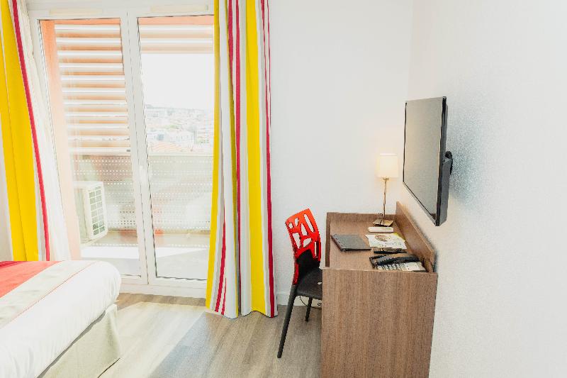 Appart-Hotel Mer & Golf City Perpignan Centre - Oda