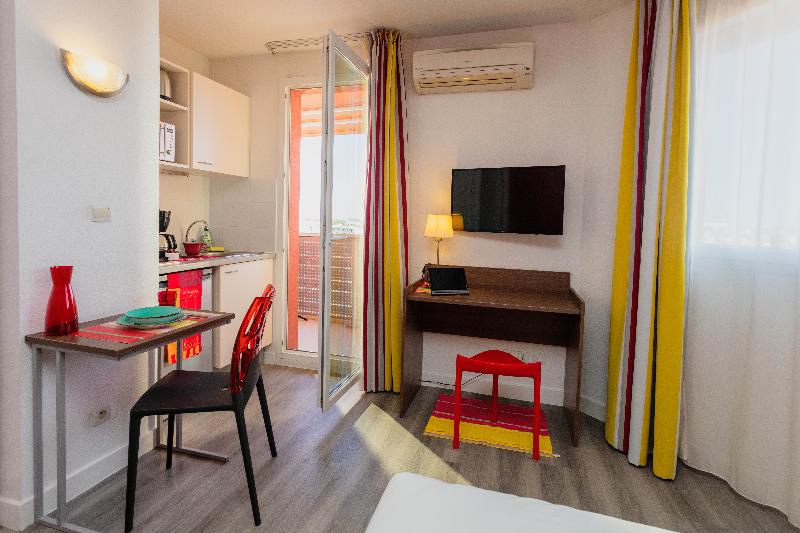Appart-Hotel Mer & Golf City Perpignan Centre - Oda