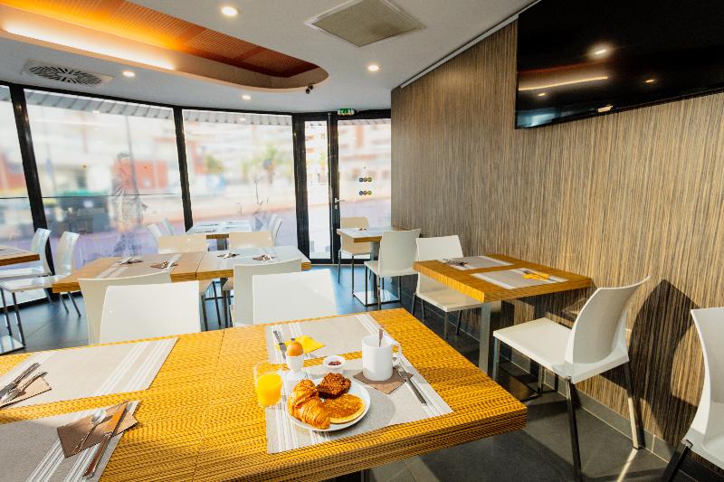 Appart-Hotel Mer & Golf City Perpignan Centre - Restoran
