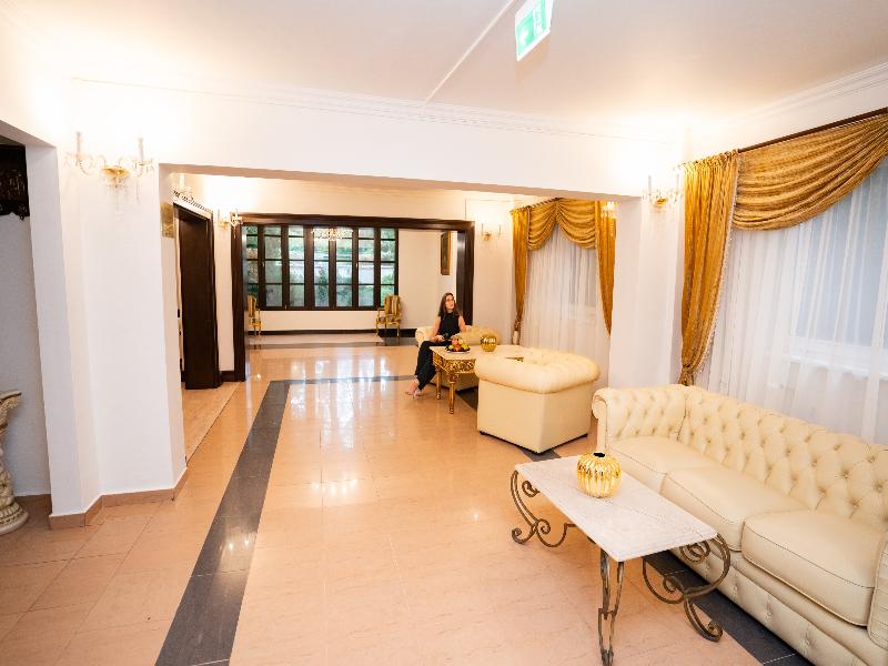 Hotel Royal Plaza - Lobi