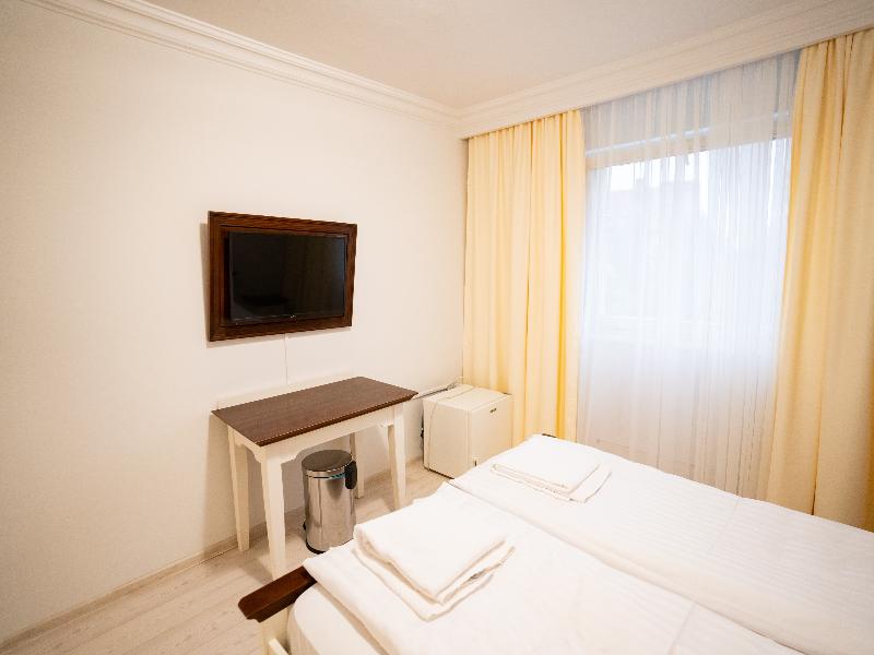 Hotel Royal Plaza - Oda