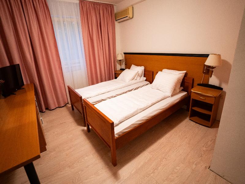 Hotel Royal Plaza - Oda