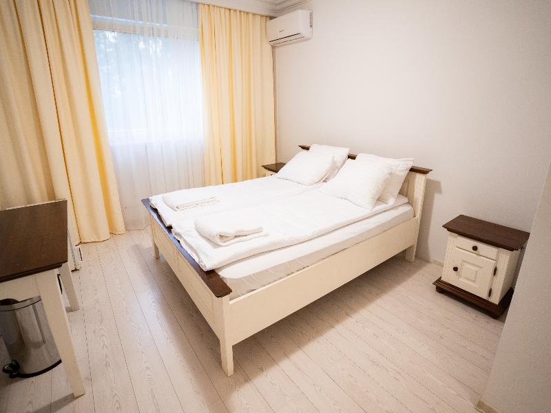 Hotel Royal Plaza - Oda