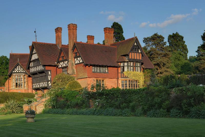 BEST WESTERN PLUS Grim's Dyke Hotel - Genel