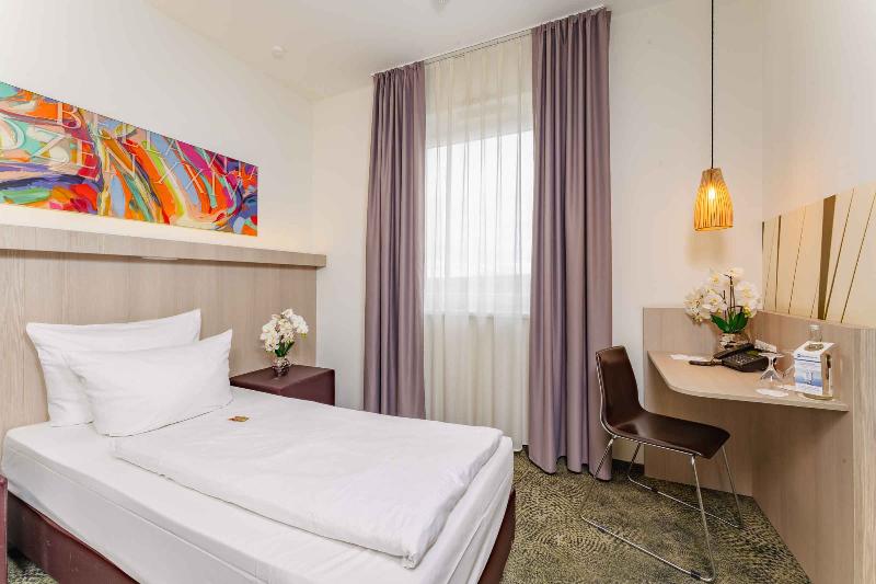 PLAZA INN Bad Rappenau - Oda