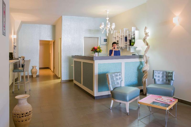 Best Western Hotel du Roy D'Aragon - Lobi