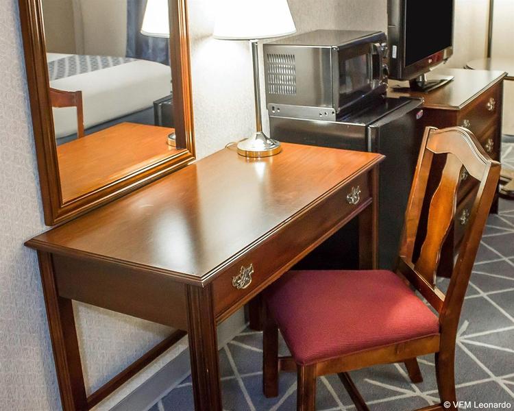 Econo Lodge Hicksville - Genel