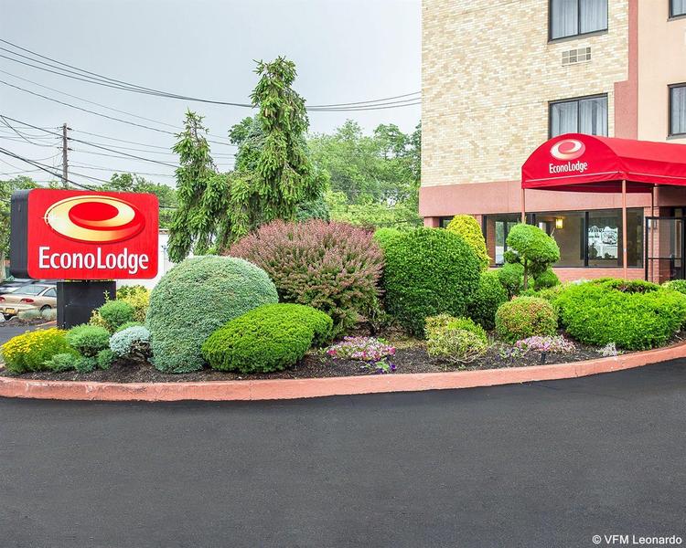 Econo Lodge Hicksville - Genel