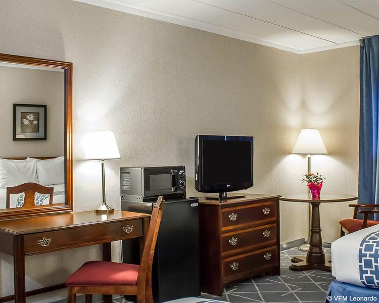 Econo Lodge Hicksville - Genel