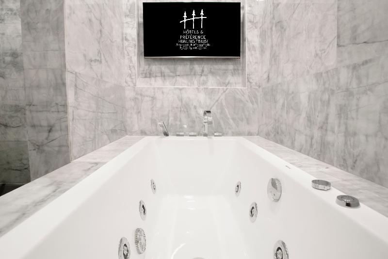 Hotels And Preference Hualing Tbilisi - Oda