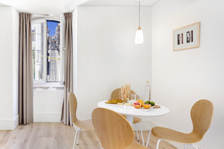 Lisbon Serviced Apartments - Ascensor da Bica fotoÄŸrafÄ±