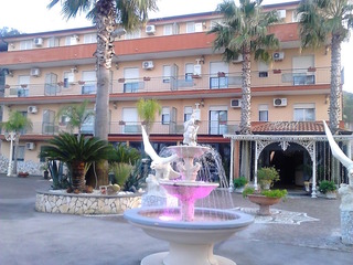 Hotel Happy Days otel fotoğrafı
