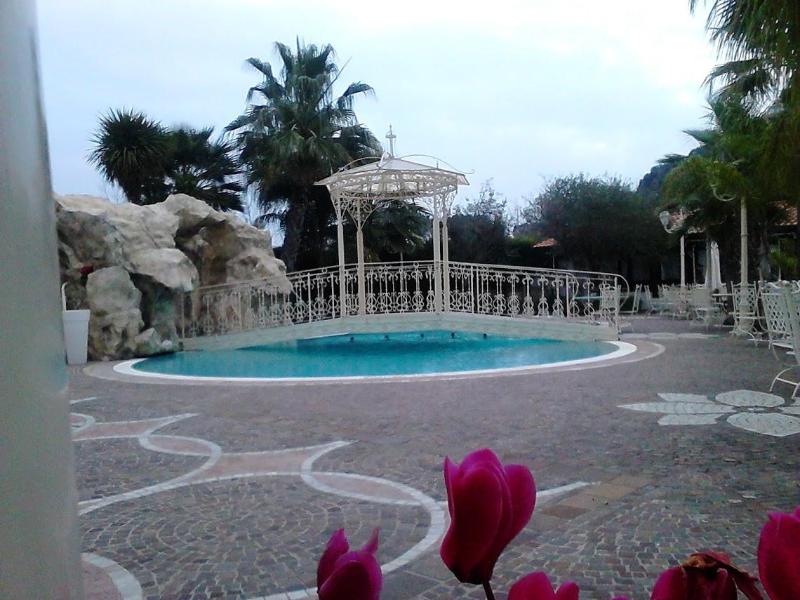 Hotel Happy Days - Havuz